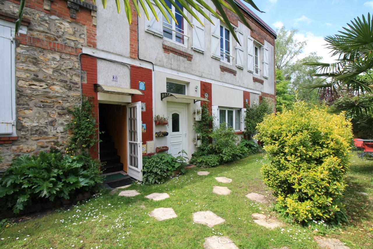Disponible - Appartement Entier - Ligne H 15Mn Paris-Gare Du Nord, Parking Rue Gratuit, 4 Pers, Station De Train En Face Toutes Les 15Mn, Hippodrome, Cdfas, Universite, Borne Electrique, 1Er Etage Eaubonne Exterior foto