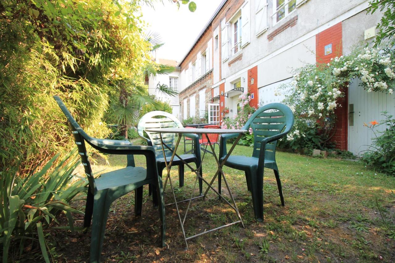 Disponible - Appartement Entier - Ligne H 15Mn Paris-Gare Du Nord, Parking Rue Gratuit, 4 Pers, Station De Train En Face Toutes Les 15Mn, Hippodrome, Cdfas, Universite, Borne Electrique, 1Er Etage Eaubonne Exterior foto